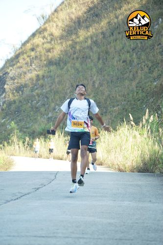 Race photo from Kelud Vertical Challenge 2024