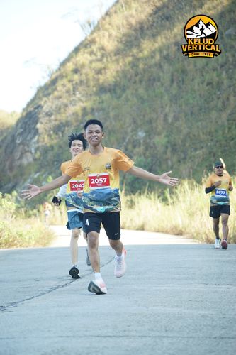 Race photo from Kelud Vertical Challenge 2024