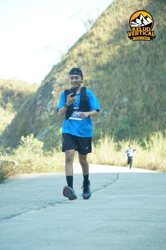 Race photo from Kelud Vertical Challenge 2024
