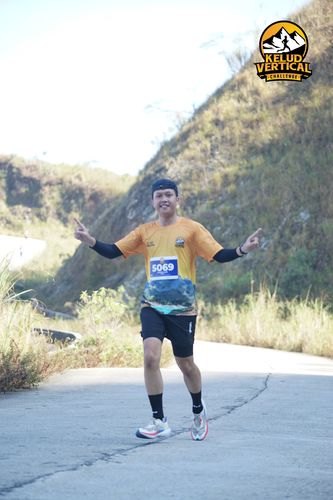 Race photo from Kelud Vertical Challenge 2024