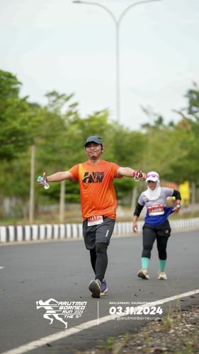 Race photo from Arutmin Borneo Run 2024