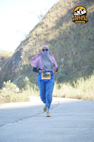 Race photo from Kelud Vertical Challenge 2024