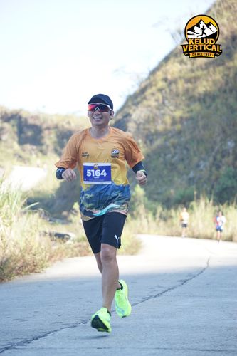 Race photo from Kelud Vertical Challenge 2024