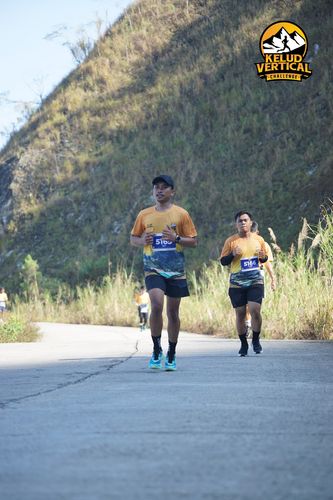 Race photo from Kelud Vertical Challenge 2024