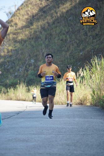 Race photo from Kelud Vertical Challenge 2024