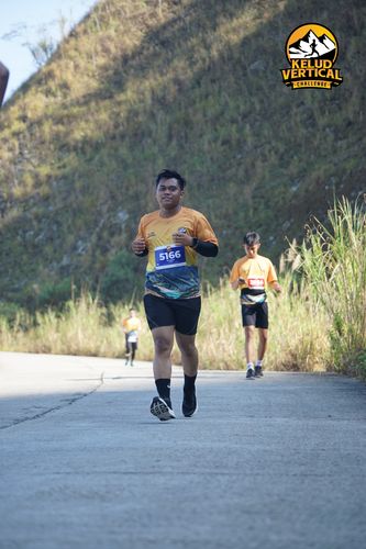 Race photo from Kelud Vertical Challenge 2024