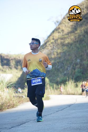 Race photo from Kelud Vertical Challenge 2024