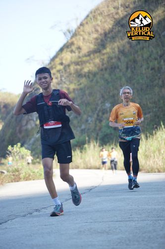Race photo from Kelud Vertical Challenge 2024