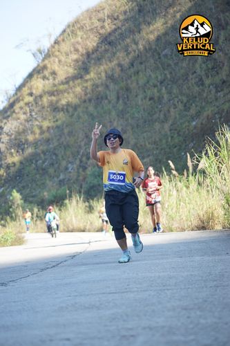 Race photo from Kelud Vertical Challenge 2024