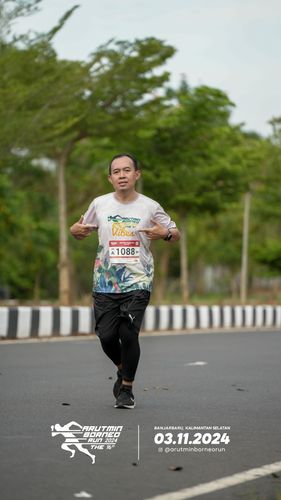 Race photo from Arutmin Borneo Run 2024