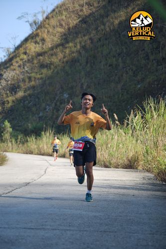 Race photo from Kelud Vertical Challenge 2024