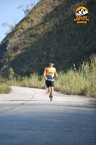 Race photo from Kelud Vertical Challenge 2024