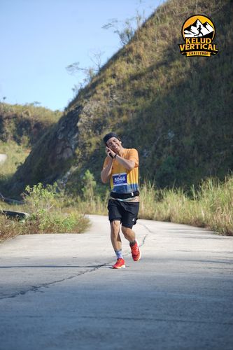 Race photo from Kelud Vertical Challenge 2024