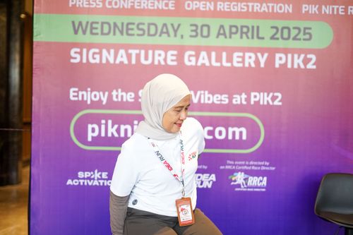 Race photo from PIK NITE RUN VIBES