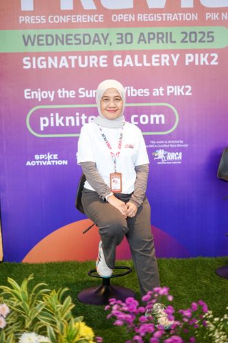 Race photo from PIK NITE RUN VIBES