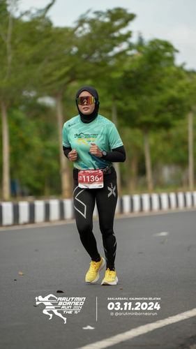 Race photo from Arutmin Borneo Run 2024