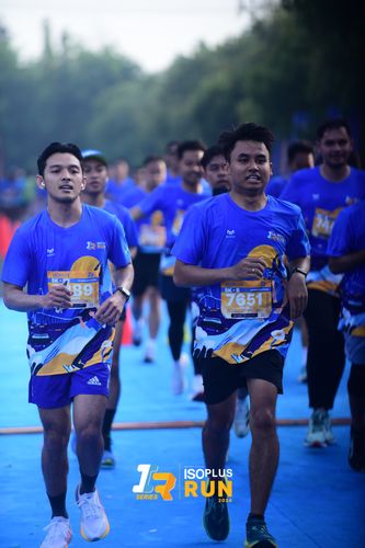 Race photo from Isoplus Run 2024 Surabaya