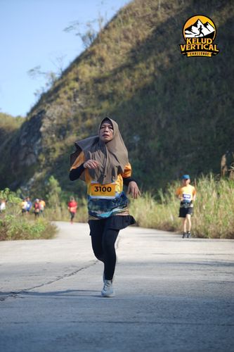Race photo from Kelud Vertical Challenge 2024