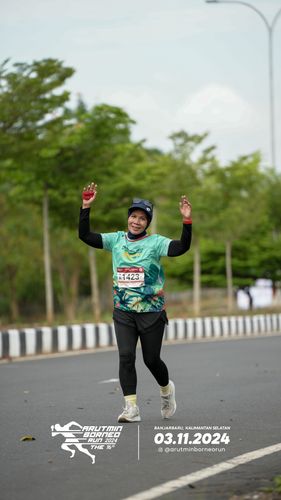 Race photo from Arutmin Borneo Run 2024