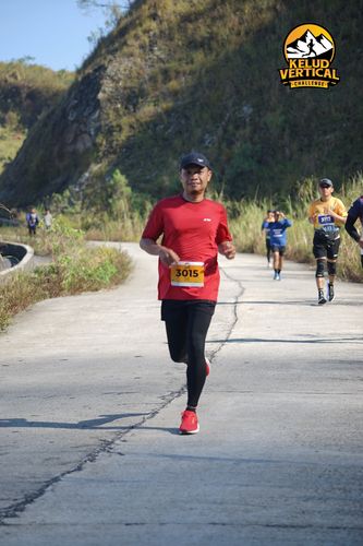 Race photo from Kelud Vertical Challenge 2024