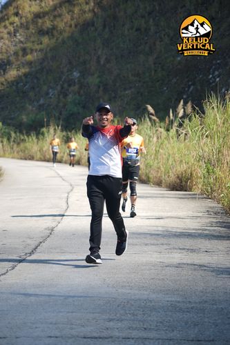 Race photo from Kelud Vertical Challenge 2024