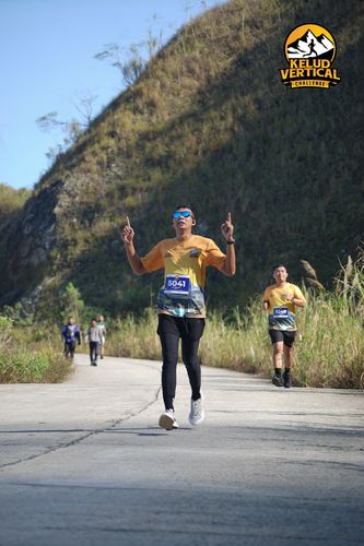 Race photo from Kelud Vertical Challenge 2024