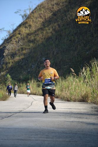 Race photo from Kelud Vertical Challenge 2024