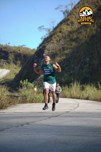 Race photo from Kelud Vertical Challenge 2024
