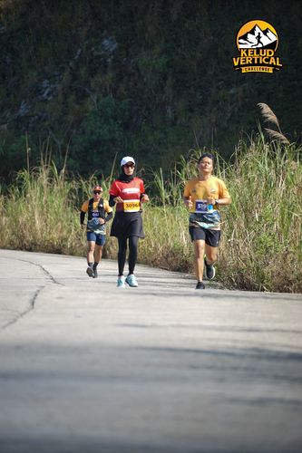 Race photo from Kelud Vertical Challenge 2024