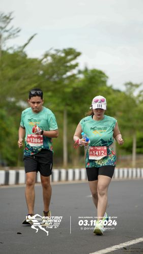 Race photo from Arutmin Borneo Run 2024