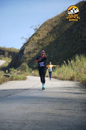 Race photo from Kelud Vertical Challenge 2024