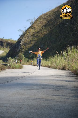 Race photo from Kelud Vertical Challenge 2024