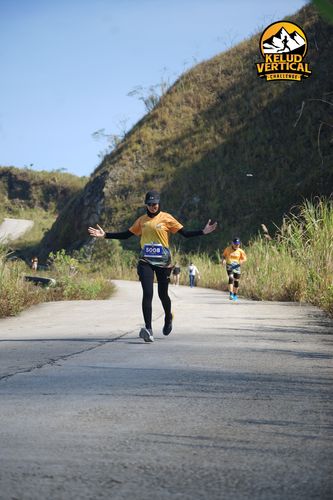 Race photo from Kelud Vertical Challenge 2024