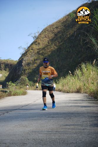 Race photo from Kelud Vertical Challenge 2024
