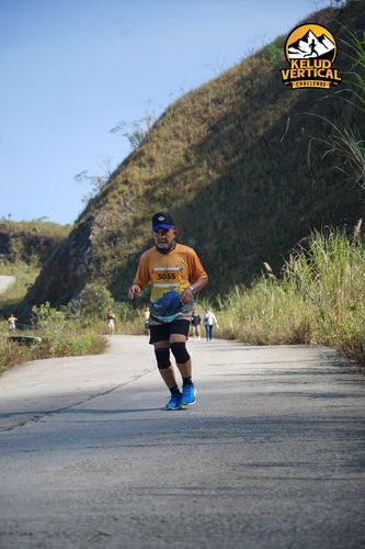 Race photo from Kelud Vertical Challenge 2024