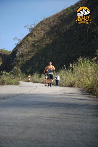 Race photo from Kelud Vertical Challenge 2024