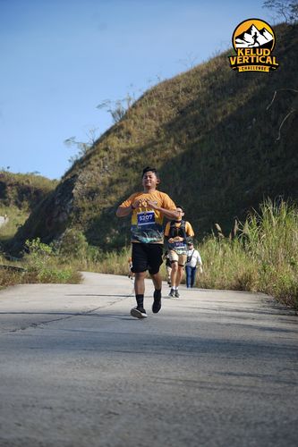 Race photo from Kelud Vertical Challenge 2024