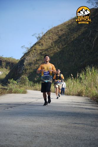 Race photo from Kelud Vertical Challenge 2024