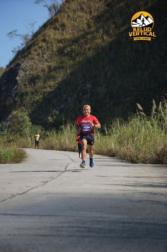 Race photo from Kelud Vertical Challenge 2024