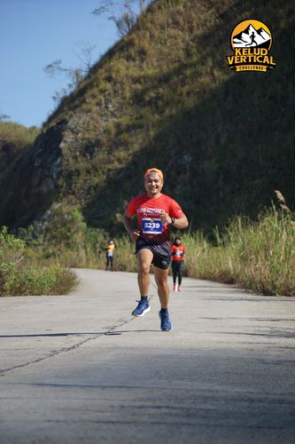 Race photo from Kelud Vertical Challenge 2024