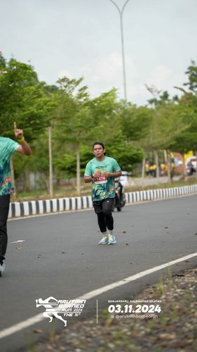 Race photo from Arutmin Borneo Run 2024