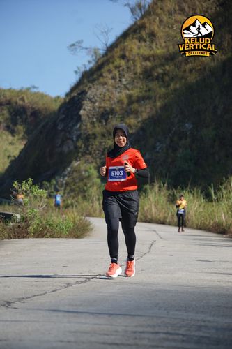 Race photo from Kelud Vertical Challenge 2024