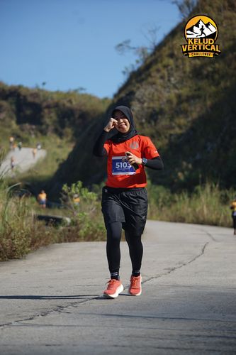 Race photo from Kelud Vertical Challenge 2024