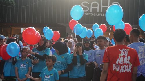Race photo from Happy One Decade Unpad Runner