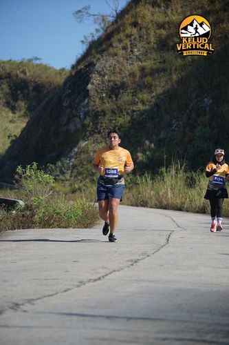 Race photo from Kelud Vertical Challenge 2024