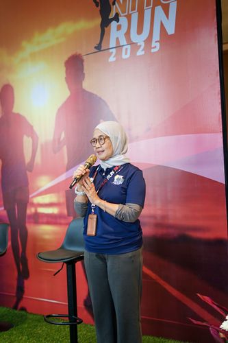Race photo from PIK NITE RUN VIBES