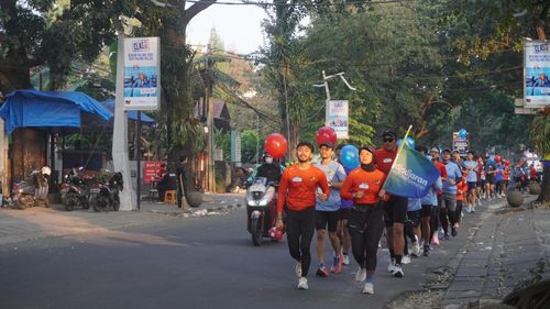 Race photo from Happy One Decade Unpad Runner