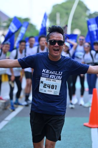 Race photo from KEMLU RUN 2025