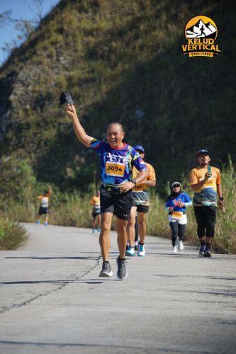 Race photo from Kelud Vertical Challenge 2024