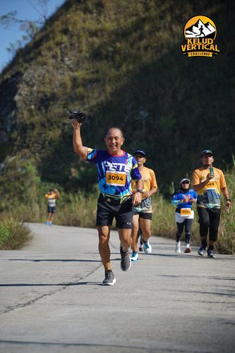 Race photo from Kelud Vertical Challenge 2024